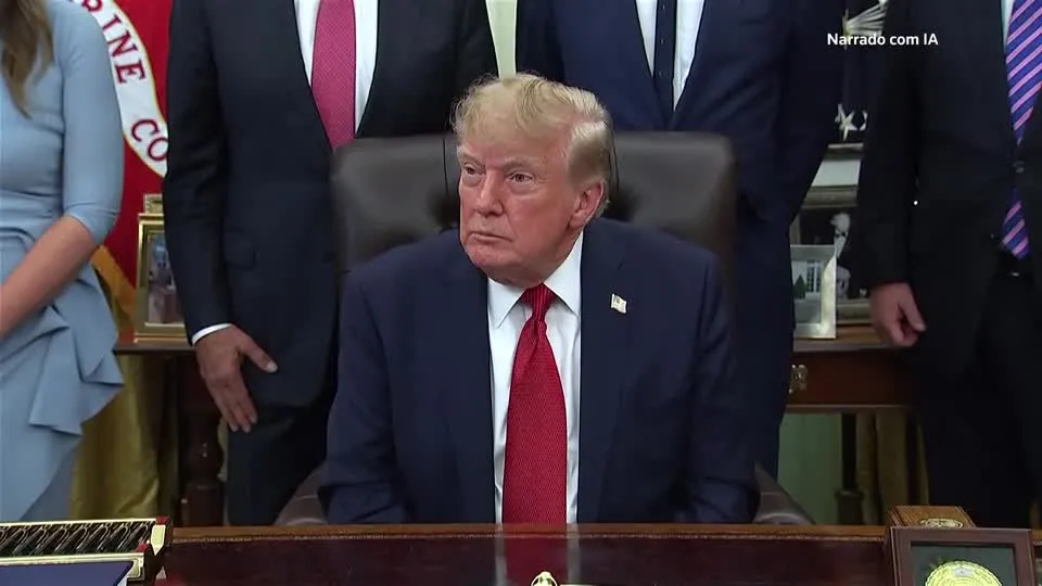 Aprovação de Trump cai para 32% e atinge mínimo de sua carreira política