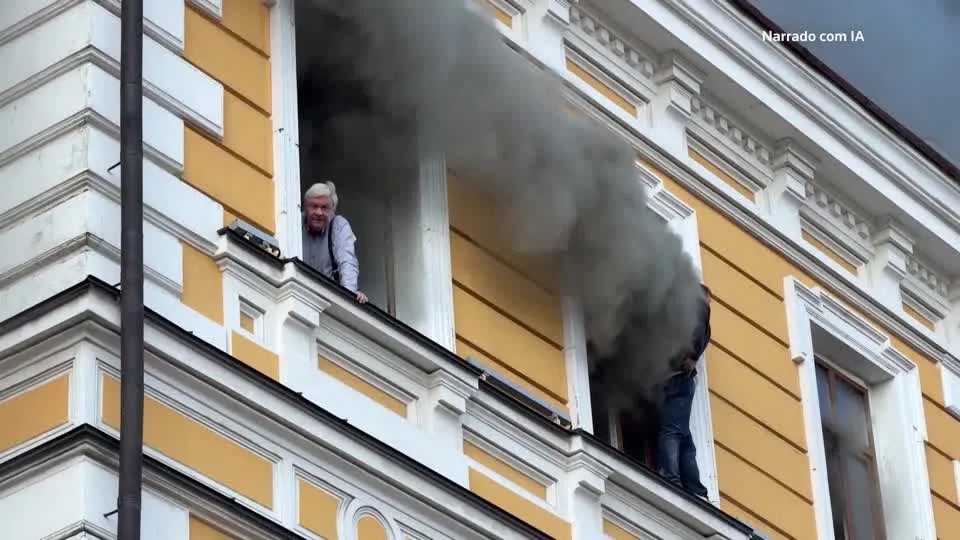 Drones russos atingem prédios em Kiev e deixam mortos e feridos