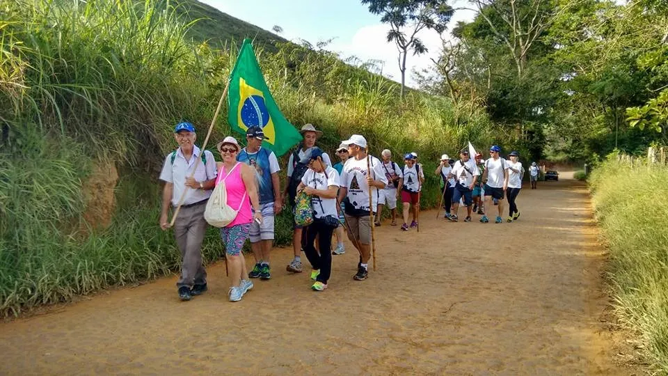 A fé já movimenta as estradas que levam a Aparecida, no interior de São Paulo.