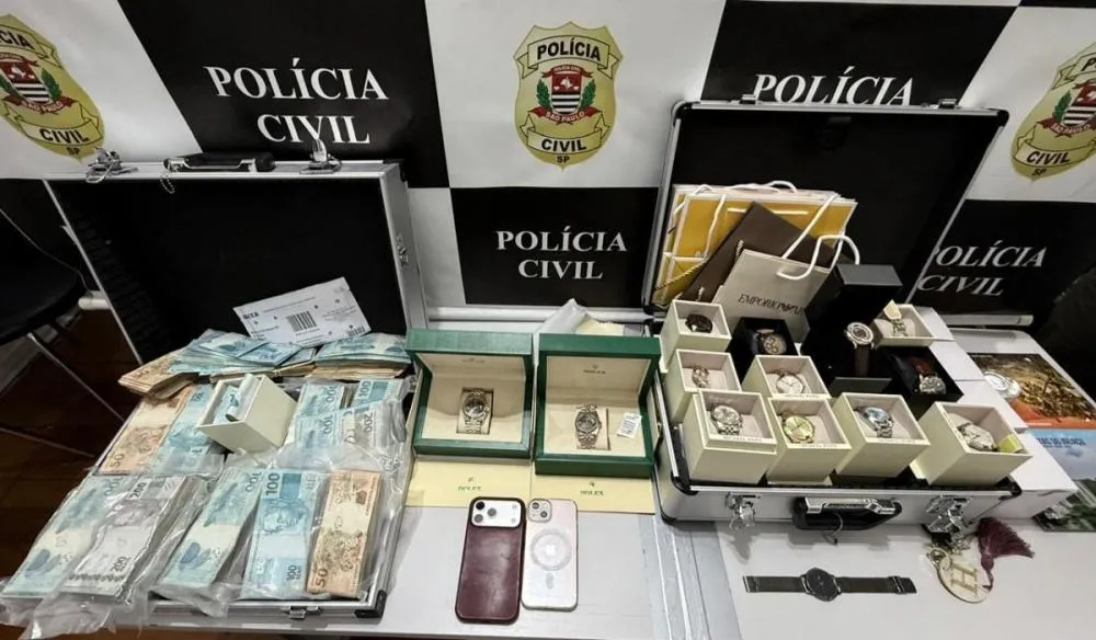 A Polícia Civil investiga um esquema que teria transformado o luto de famílias em fonte de cobranças indevidas em Carapicuíba, na Grande São Paulo.